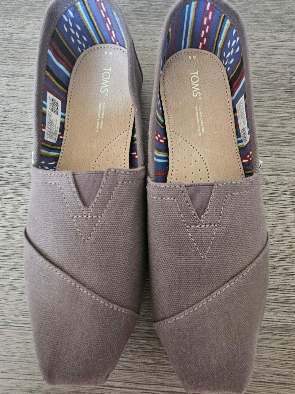 Toms Slip-On Canvas Shoes in Ash